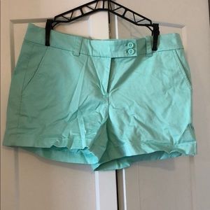 Vineyard Vines shorts